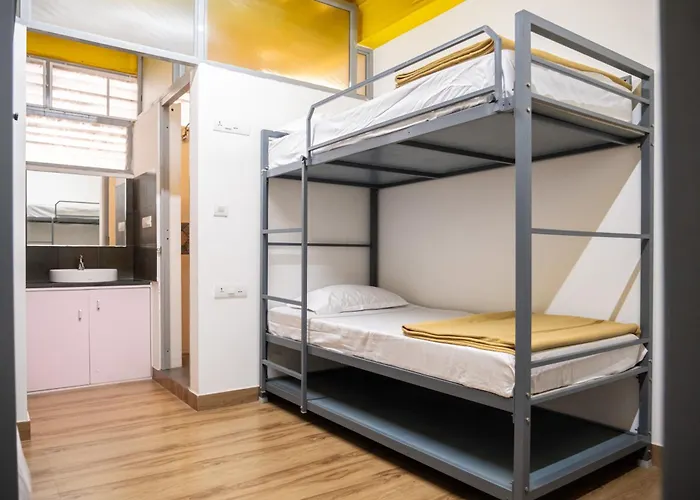 Stopover Backpackers Stay