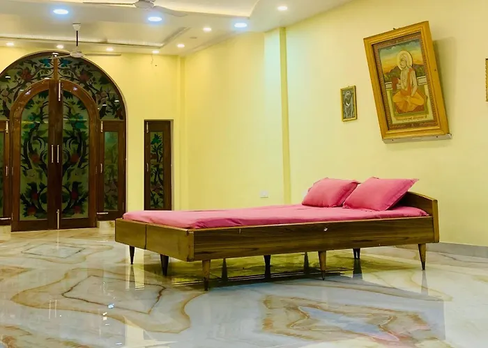 Shri Ji Hotel