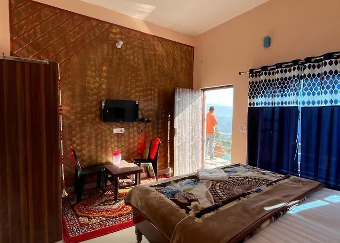 Gunjan Home Stay