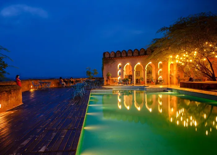 Neemrana'S - Hill Fort - Kesroli