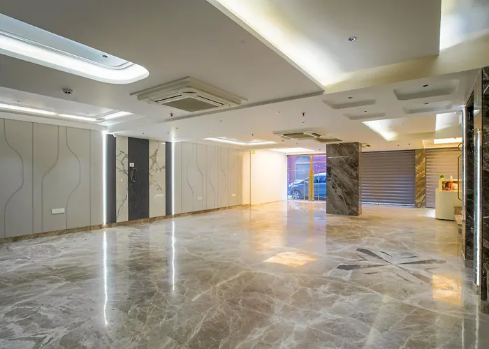 The Horizon By La Riqueza Hotels - A Premium Hotel In The Heart Of City - 05 Mins From New Delhi Station & Connaught Place