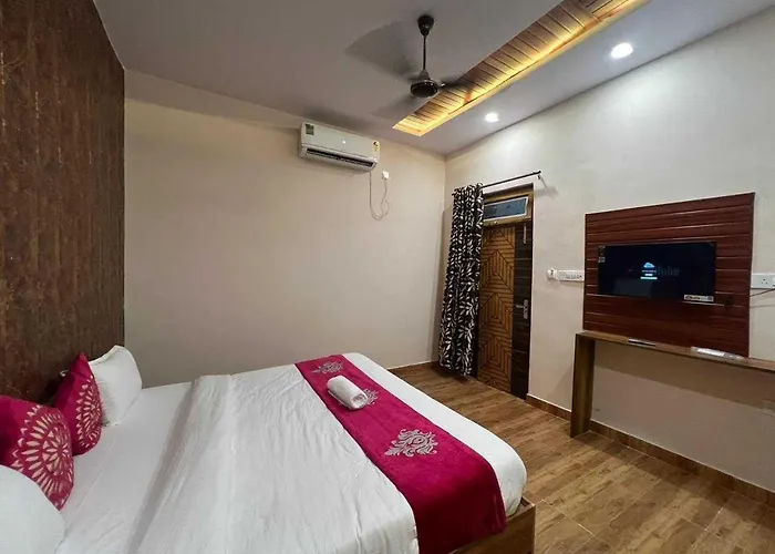Hotel Moongaze Inn
