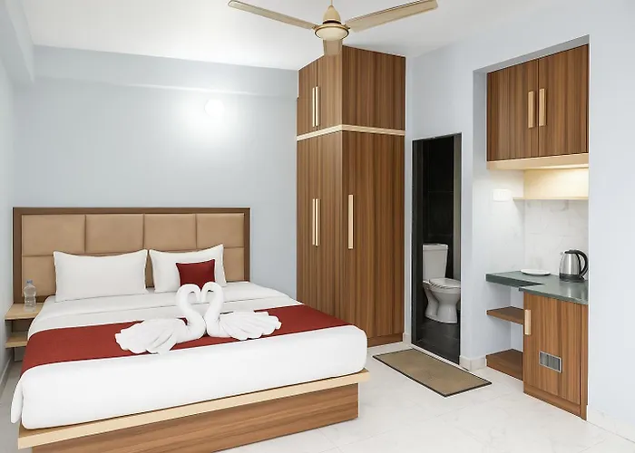 Hotel Rajnandani Palace Ayodhya By Iq Hotels - A Regal Stay Just Steps From Ram Mandir