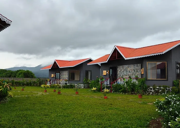Varuwoods - Luxury Boutique Resort, Trekking & Water Sports