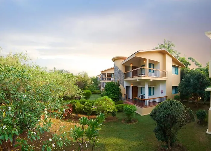 Aacorn Hideaway Resort & Spa