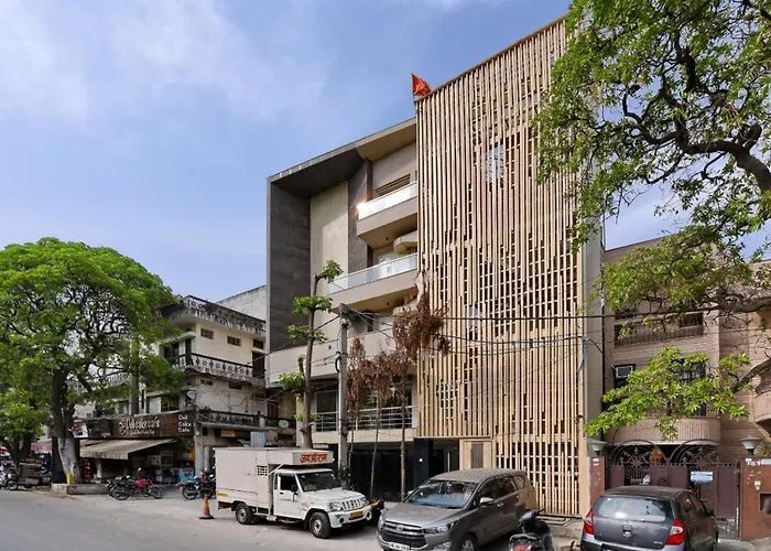 Fabhotel Pitampura
