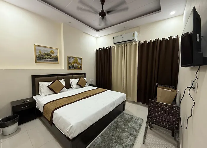 Hotel Pear By Tulsi Inn
