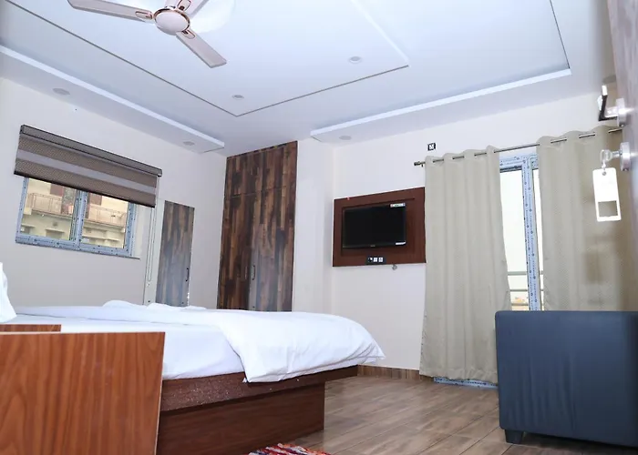 Hotel Siddhi Residency 200 Meter From Aiims