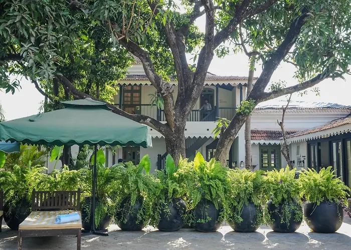 The Project Cafe And Hotel