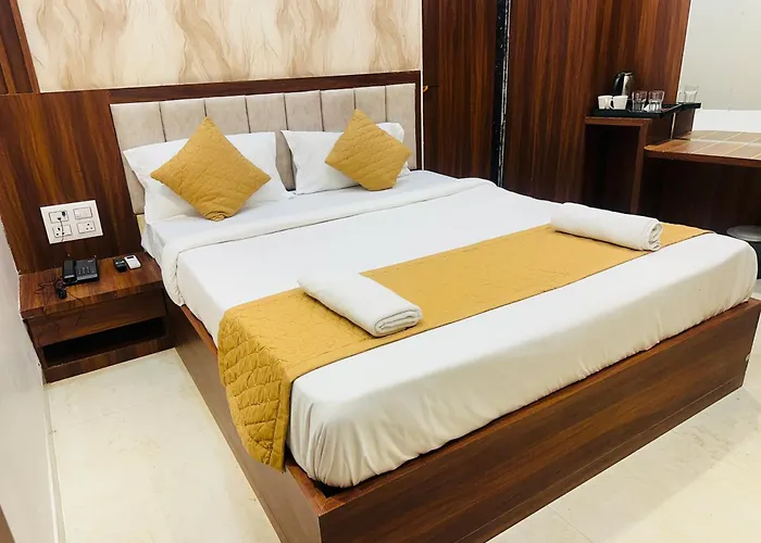 Hotel Deep Palace