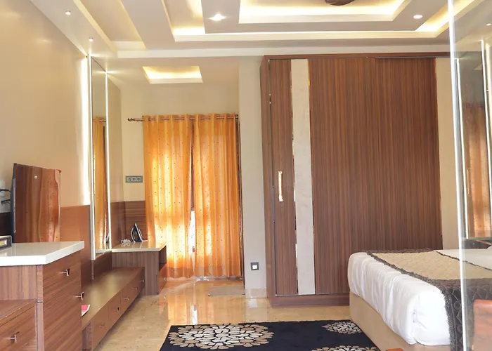 Suramya Homestay Near Shymala Hills