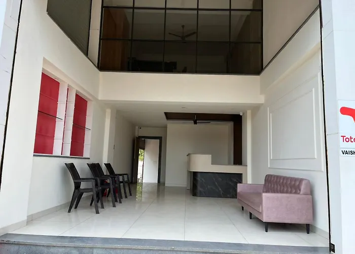 Hotel Tilak