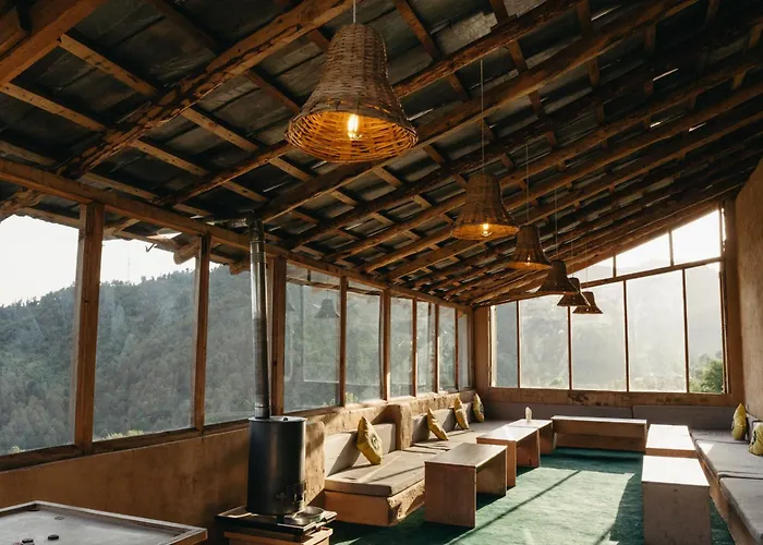 Bunker Hostels Kareri