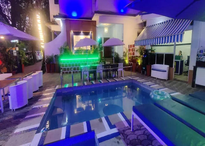 Fabhotel K7 Trends With Pool, Baga Beach - Nr Calangute Beach