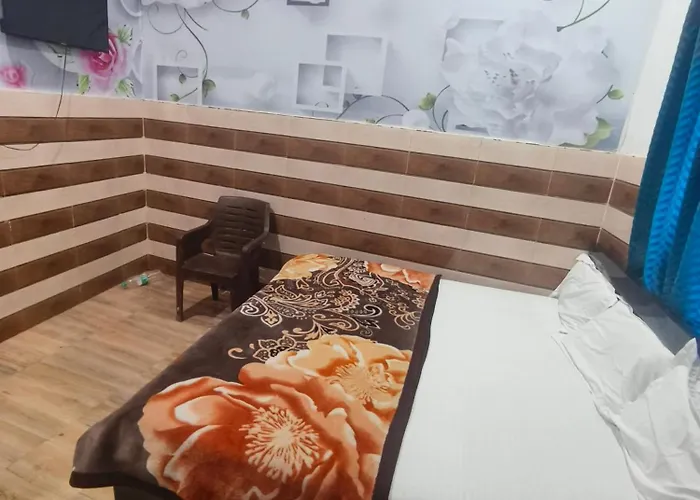 K D Dham Hotel - Near Prem Mandir & Iskcon Temple