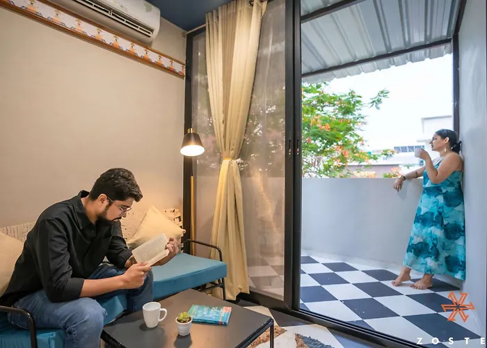 Zostel Indore