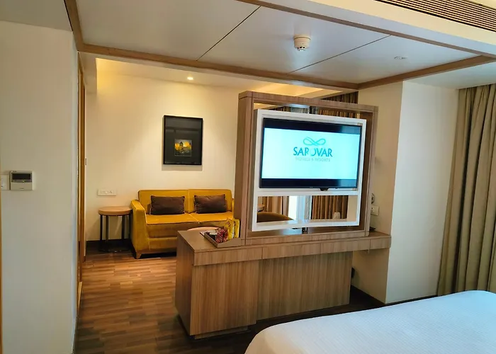 Royal Hometel Suites