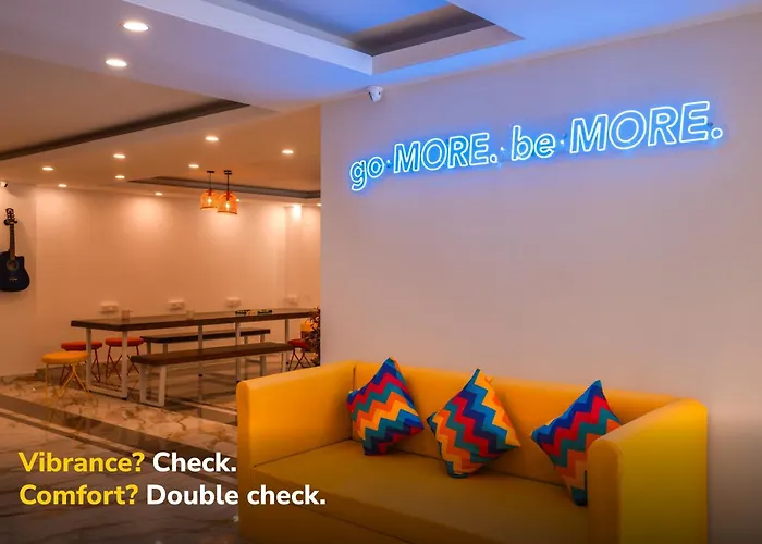 Gostops Gurugram, Baani Square Plus - Private Rooms & Dorms