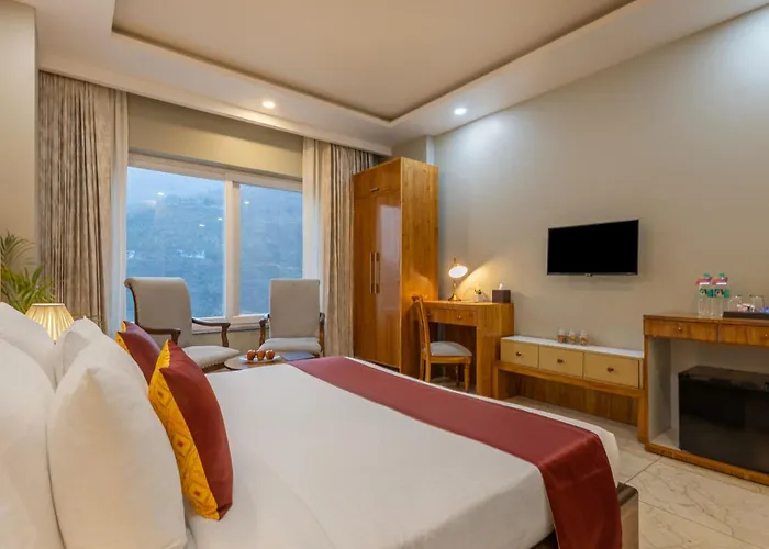 Sterling Kastoori Rudraprayag