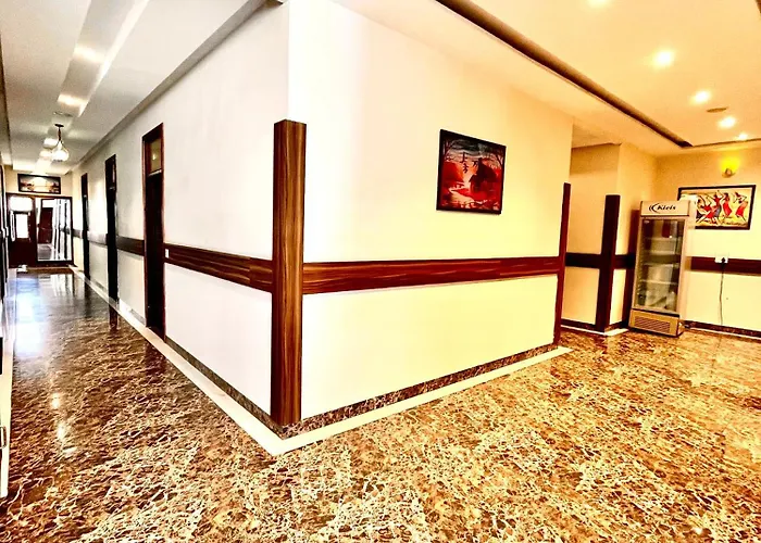 Hotel Woodcrest By Sidham Group !! Comfortable And Peaceful Stay !! Top Rated !! Preferred Hotel Chain