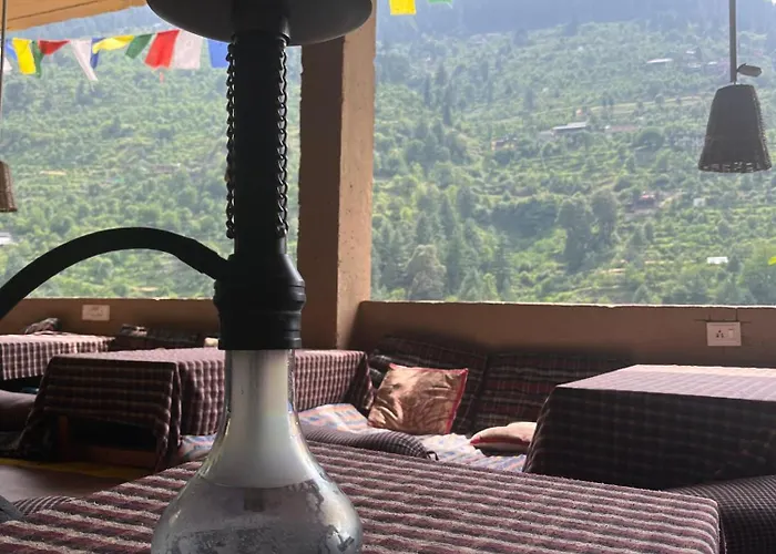 Pyare Cafe & Cottages