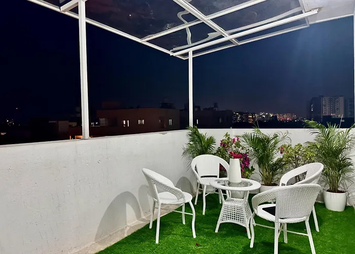 Truelife Whitefield - Premium 1 Bhk Apartments - Prime Location - Easy Access To Main Rd - Metro - Itpl - Fast Wifi - Kitchen - Smart Tv - Power Backup - Park - Garden Views