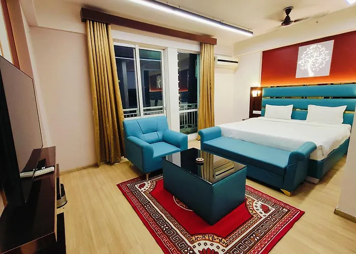 Hotel Maple Tree - Gomtinagar , Lucknow