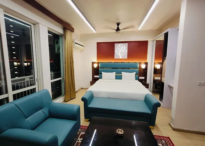 Hotel Maple Tree - Gomtinagar , Lucknow