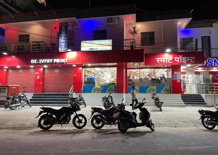 Hotel Kaushlendra Palace
