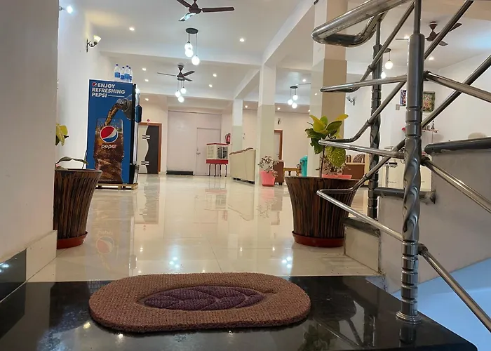 Hotel Kaushlendra Palace