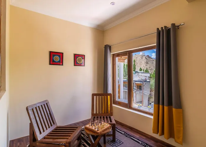 Hotel Bayshu - The Hosteller Leh