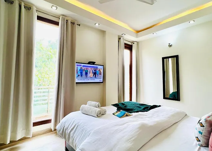 Olive Service Apartments Safdarjung Enclave