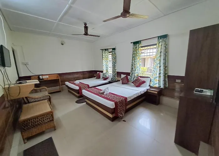 Tuskers Den Forest Resort