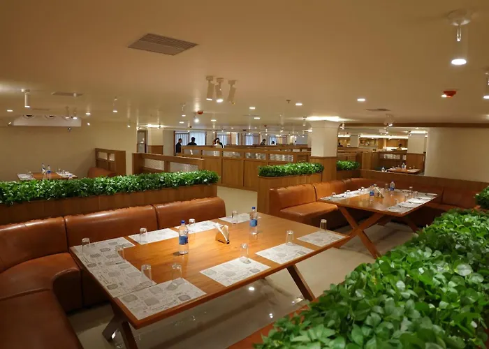 Hotel Grand Courtyard Pala