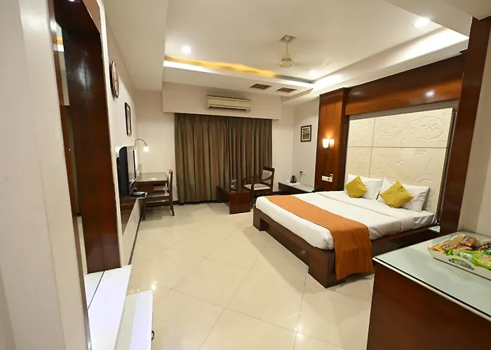 Hotel Amit International