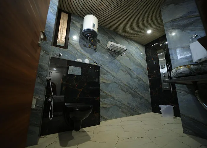 Hotel Dev Vilas 600 Metres From Taj Mahal Agra 