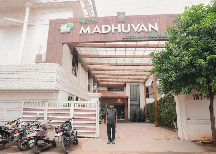 Hotel Madhuvan International
