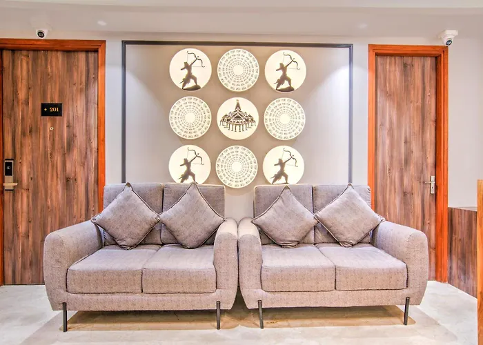 Clubhouse Hotel Ayodhya By Checkin