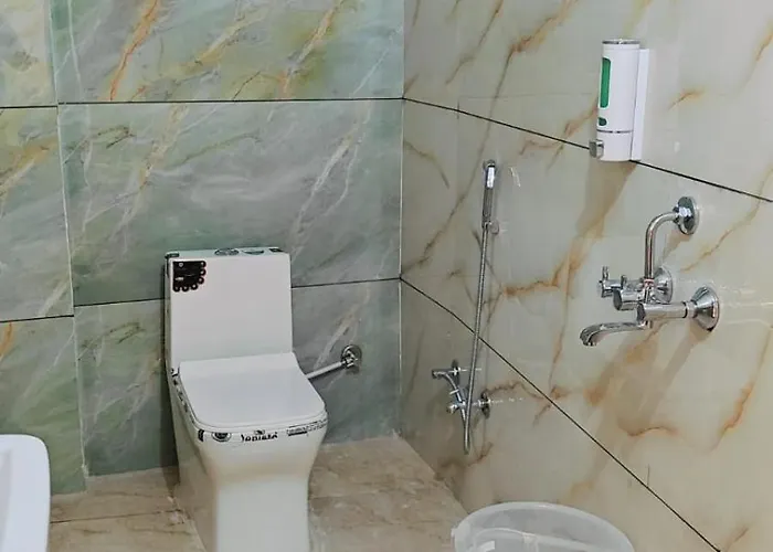 Hotel Kiran Palace And Mahi Galaxy