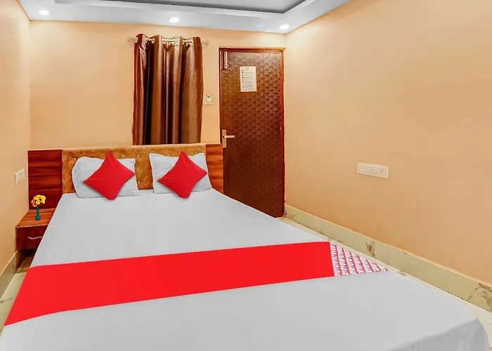 Hotel O Bhagirathi Palace Ganga Beach