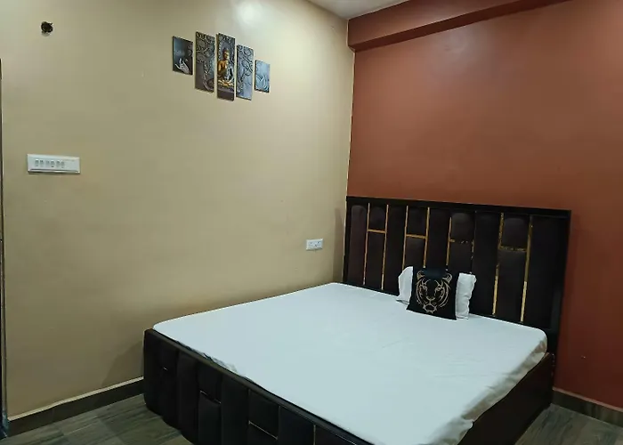 Rudra Paying Guest House