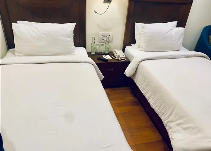 Chanda Palace Guest House
