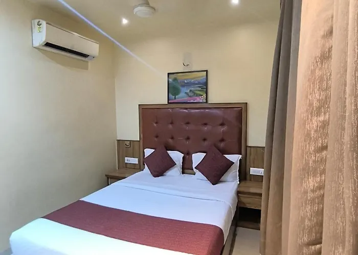 Aster Hotel Near Mumbai Airport