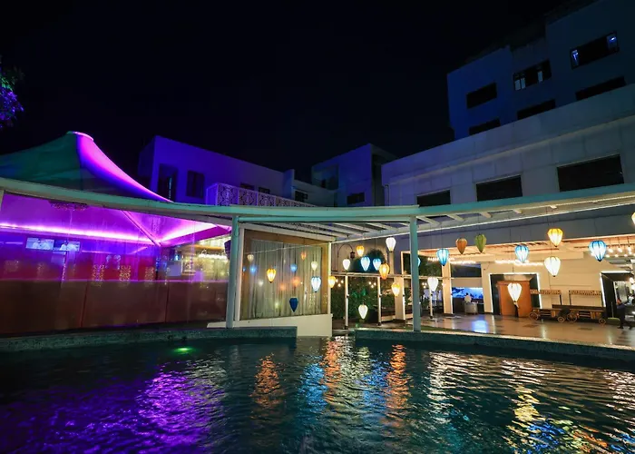 Hotel Royal Cliff Kanpur