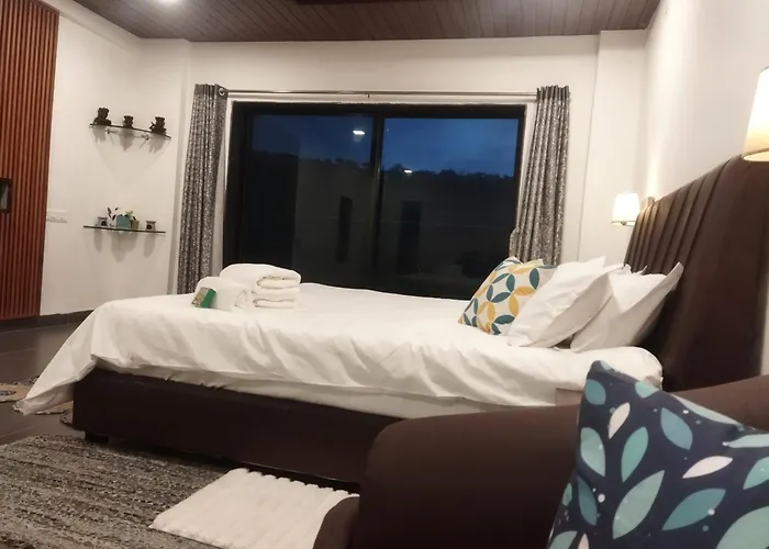 Vandhaara Luxury Stays