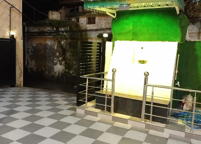 Krishna Hotel