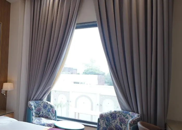 Hotel Swarn Palace