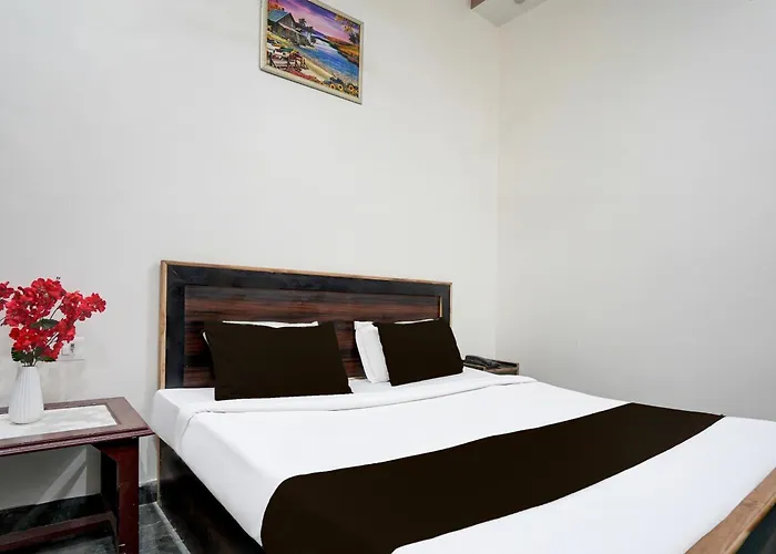 Hotel Nidhivan Dham - Near Janam Bhoomi Mathura