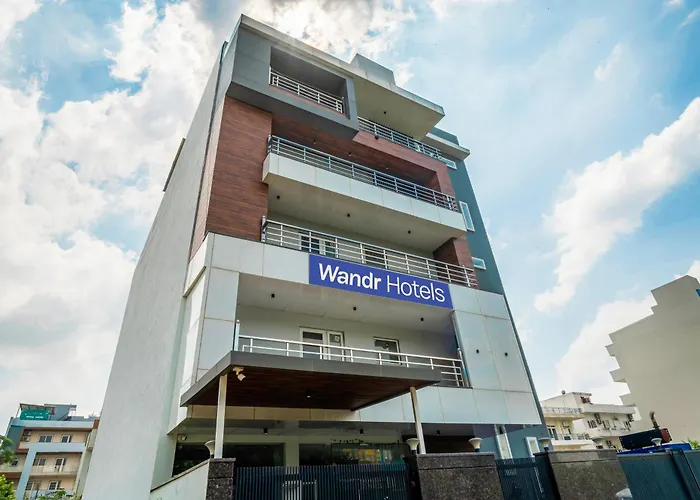 Wandr Golf Course Road, Near Cyber City, Gurugram