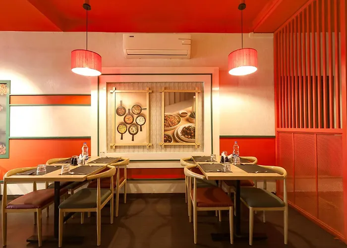 Fabhotel Santhi Inn - 500 Meters From Promenade Beach